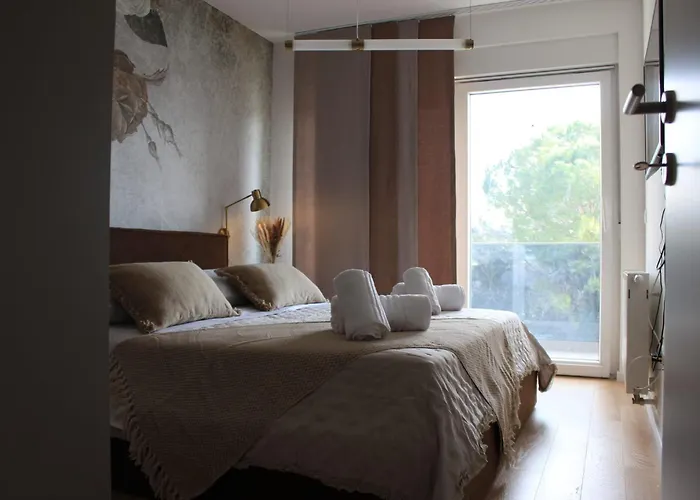 公寓 Cukarin, Modern Design, Free Parking,free Wifi 希贝尼克